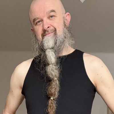 TuxTux👗🧔‍♀️'s avatar