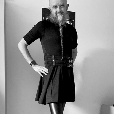 TuxTux👗🧔‍♀️'s avatar